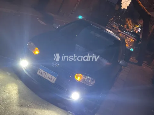 فولكس فاغن جولف 2000 أبيض مستعملة للبيع - 4