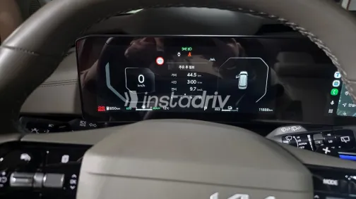 Kia Carnival 2026 White Used for Sale - 1