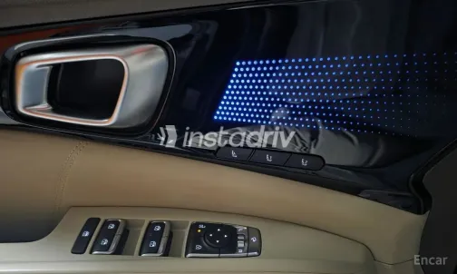 Kia Carnival 2026 White Used for Sale - 7