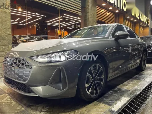 اودي A5 2025 رمادي جديدة للبيع - 1