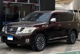 نيسان باترول 2018 بني مستعملة للبيع