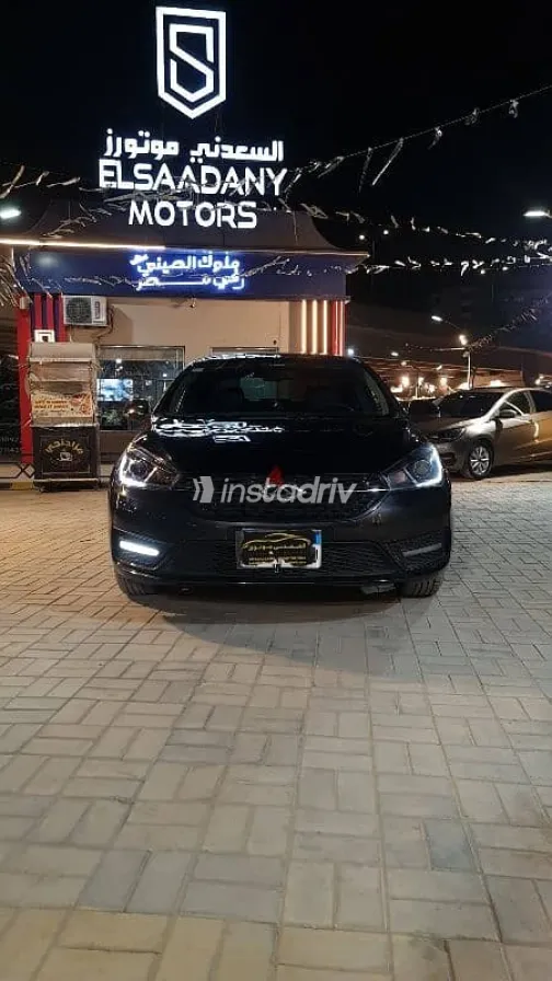 شيرى اريزو 3 2025 أسود مستعملة للبيع - 1