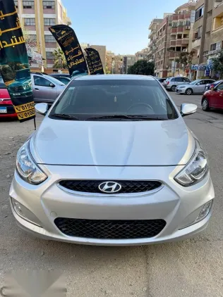 هيونداي اكسنت 2025 فضي مستعملة للبيع
