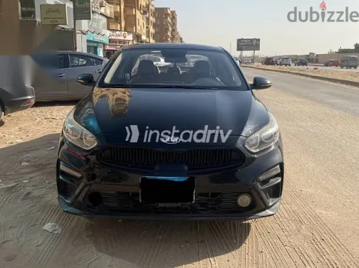 كيا سيراتو 2019 أسود مستعملة للبيع - 1
