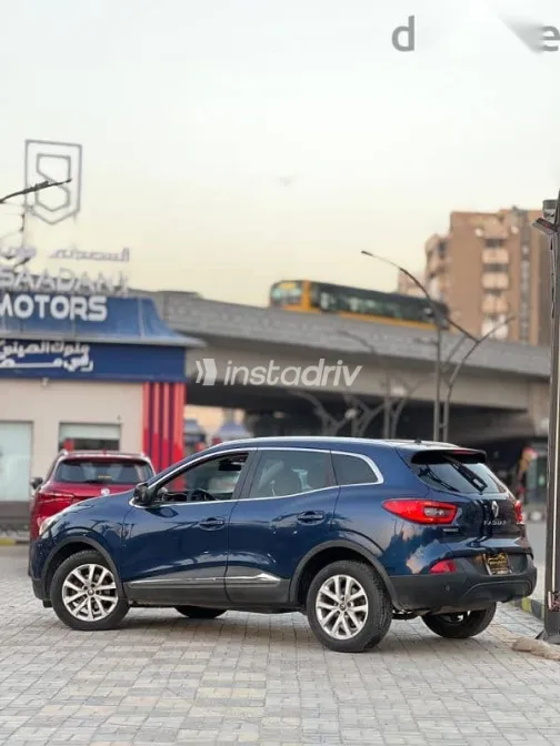 رينو كادجار 2019 أزرق غامق مستعملة للبيع - 4