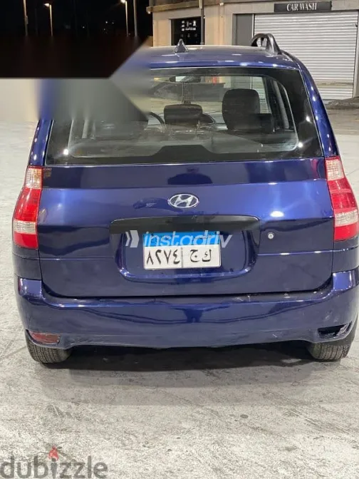 هيونداي ماتريكس 2010 أزرق غامق مستعملة للبيع - 6