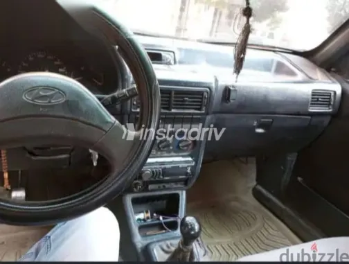 هيونداي اكسيل 1997 أبيض مستعملة للبيع - 1