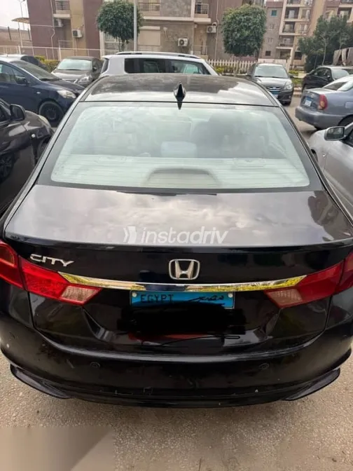 Honda City 2015 Black Used for Sale - 6