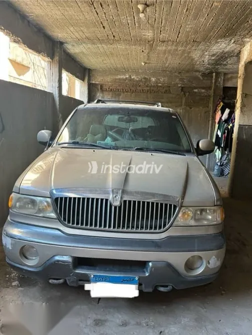 لينكولن نافيجاتور 1998 بيج مستعملة للبيع - 5