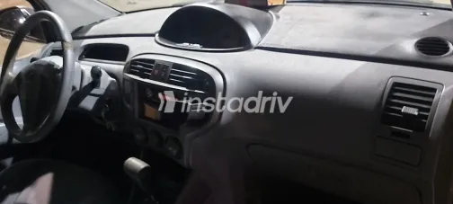 Hyundai Matrix 2006 White Used for Sale - 6