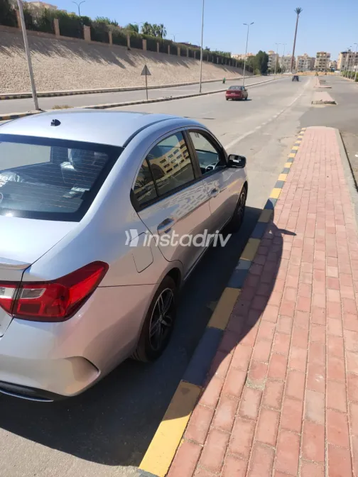 بروتون ساجا 2022 أبيض مستعملة للبيع - 2