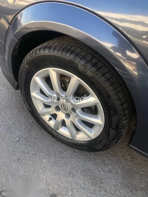 اوبل أسترا 2008 أزرق غامق مستعملة للبيع - 5