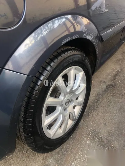 اوبل أسترا 2008 أزرق غامق مستعملة للبيع - 6