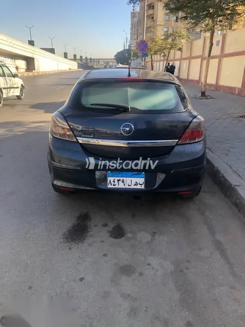 اوبل أسترا 2008 أزرق غامق مستعملة للبيع - 8
