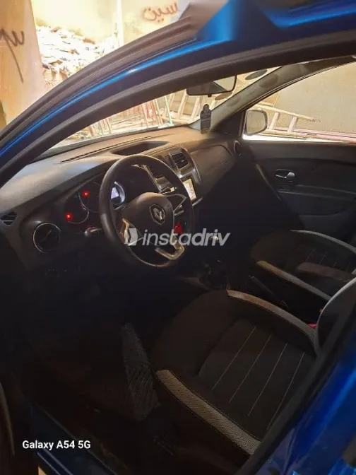 رينو سانديرو 2020 أزرق غامق مستعملة للبيع - 7