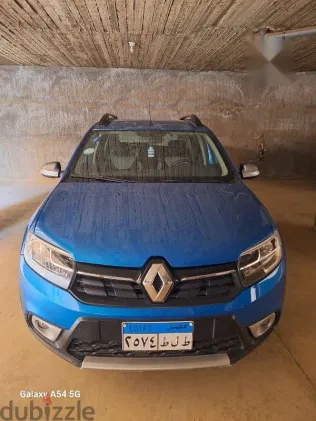 رينو سانديرو 2020 أزرق غامق مستعملة للبيع