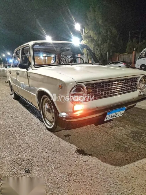 لادا 1200 1973 بيج مستعملة للبيع - 1