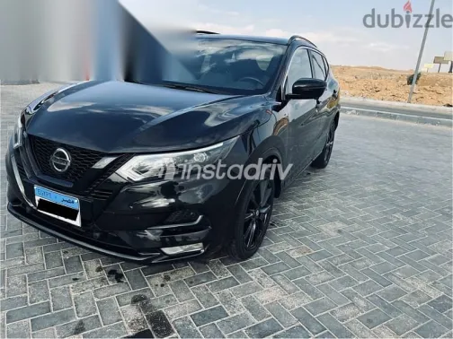 نيسان قشقاي 2021 أسود مستعملة للبيع - 2