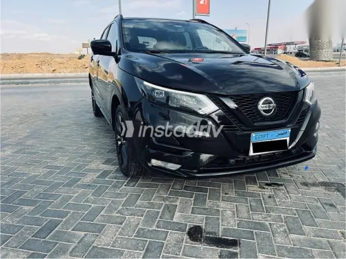 نيسان قشقاي 2021 أسود مستعملة للبيع - 3