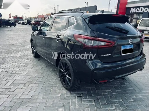 نيسان قشقاي 2021 أسود مستعملة للبيع - 7
