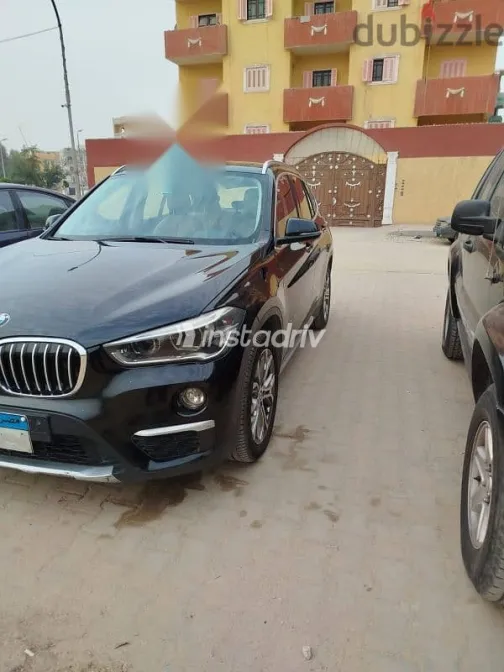 بي ام دبليو X1 2017 أسود مستعملة للبيع - 2