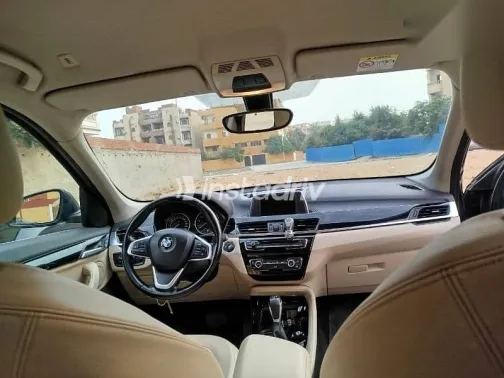 بي ام دبليو X1 2017 أسود مستعملة للبيع - 6