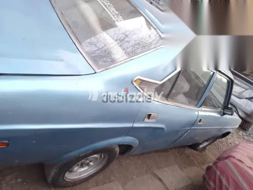 مازدا 929 1975 أزرق غامق مستعملة للبيع - 4