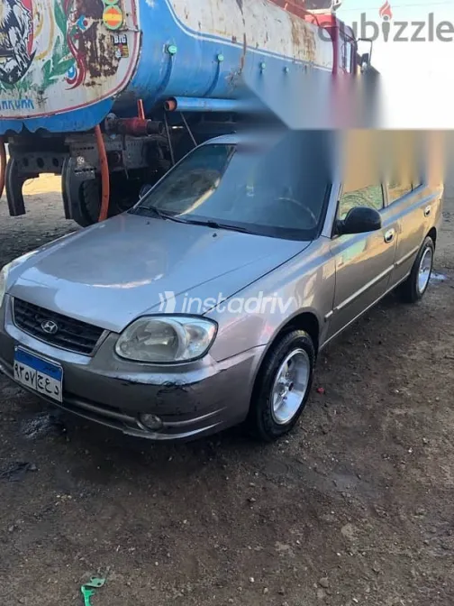 هيونداي فيرنا 2008 ذهبي مستعملة للبيع - 1