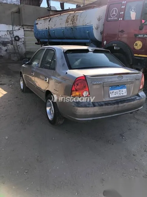 هيونداي فيرنا 2008 ذهبي مستعملة للبيع - 6