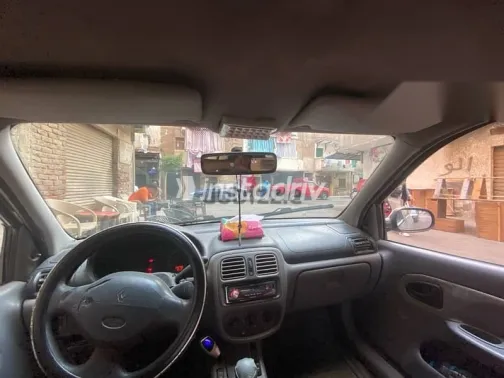 رينو كليو 2001 فضي مستعملة للبيع - 4