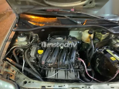 رينو كليو 2001 فضي مستعملة للبيع - 6