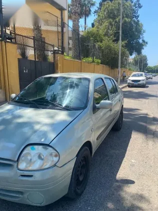 رينو كليو 2001 فضي مستعملة للبيع