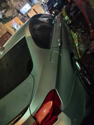 بي ام دبليو 318 2019 فضي مستعملة للبيع