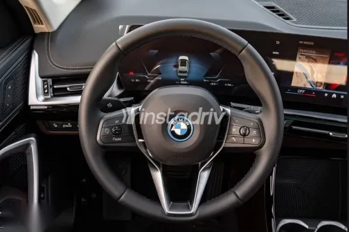 بي ام دبليو اى اكس 1 2025 أبيض جديدة للبيع - 5