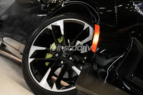 شيفروليه كمارو 2022 أسود جديدة للبيع - 4