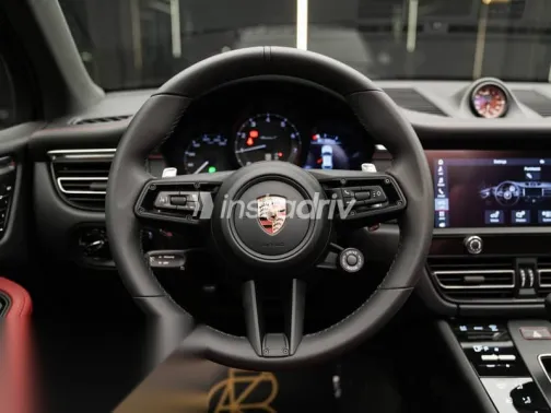 بورش ماكان 2022 أزرق غامق مستعملة للبيع - 6