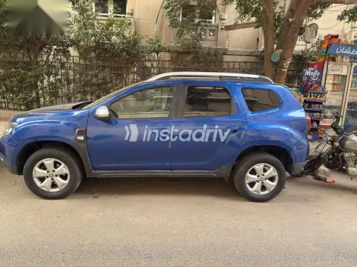 رينو داستر 2021 أزرق غامق مستعملة للبيع - 1