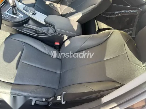 بي ام دبليو 318 2019 أسود مستعملة للبيع - 4