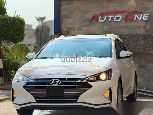 هيونداي إلنترا 2026 أبيض جديدة للبيع - 2