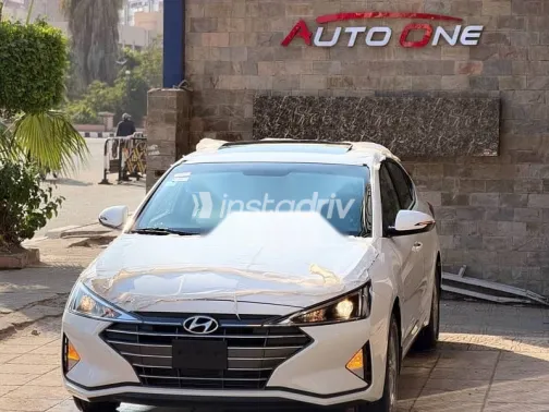 هيونداي إلنترا 2026 أبيض جديدة للبيع - 3