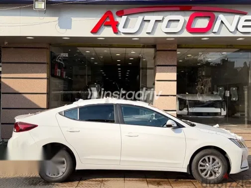 هيونداي إلنترا 2026 أبيض جديدة للبيع - 7