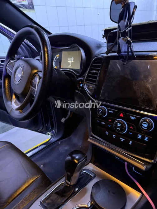 جيب جراند شيروكي 2022 أبيض مستعملة للبيع - 1