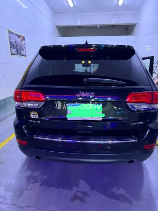 جيب جراند شيروكي 2022 أبيض مستعملة للبيع - 2