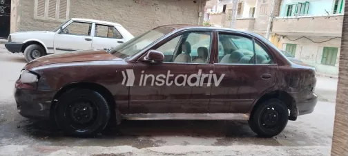 هيونداي اكسنت 1998 أبيض مستعملة للبيع - 3