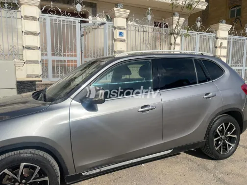 بريليانس V5 2017 أبيض مستعملة للبيع - 4