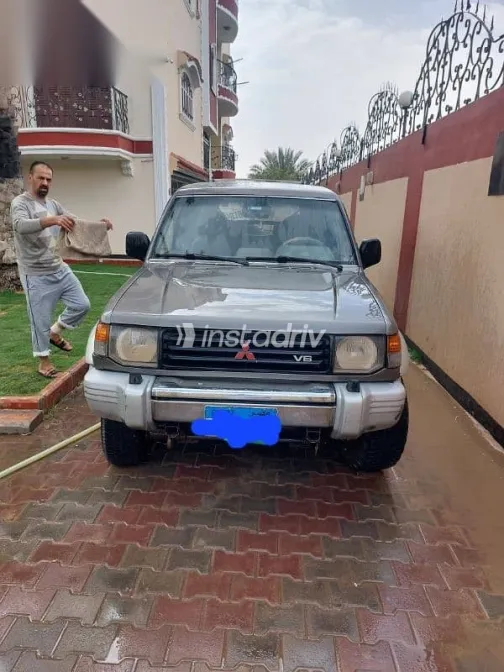 Mitsubishi Pajero 1992 Gray Used for Sale - 4