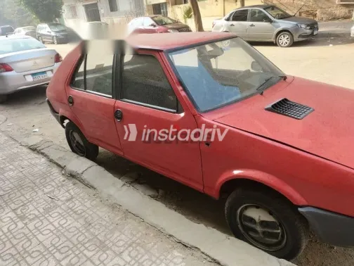 فيات ريتمو 1984 أحمر مستعملة للبيع - 1