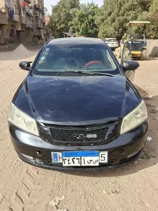 جيلي امجراند 2014 أسود مستعملة للبيع