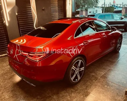 مرسيدس CLA 200 2022 أحمر مستعملة للبيع - 4