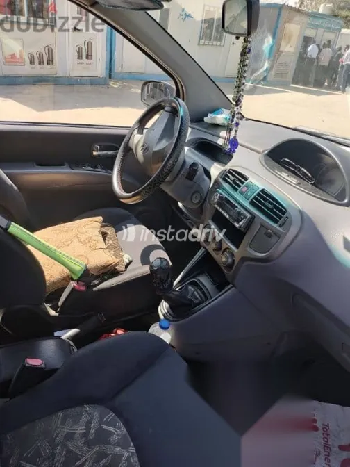 Hyundai Matrix 2005 Black Used for Sale - 4